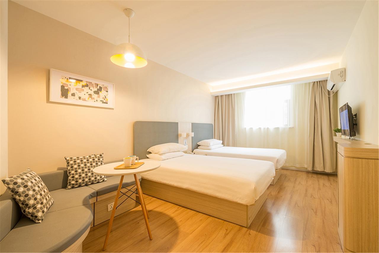 Hanting Hotel Shanghai Chunsha Jinhui Plaza Exterior photo