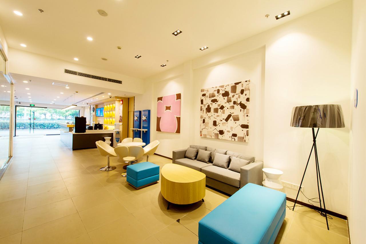 Hanting Hotel Shanghai Chunsha Jinhui Plaza Exterior photo