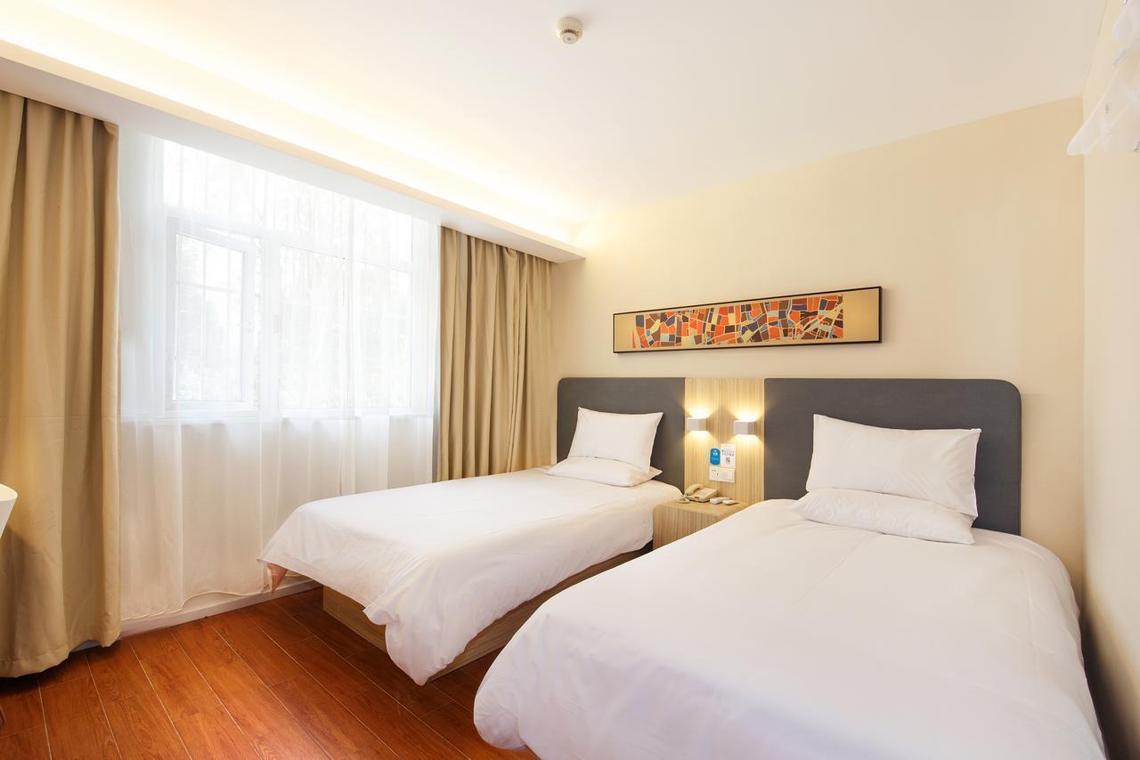 Hanting Hotel Shanghai Chunsha Jinhui Plaza Exterior photo